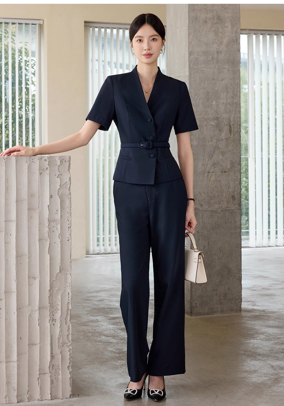 Summer New Design V-Neck Professional Women's Skirt Suit in Gray-Green, Slim-Fit and Flattering, Suitable for Reception and Work Attire