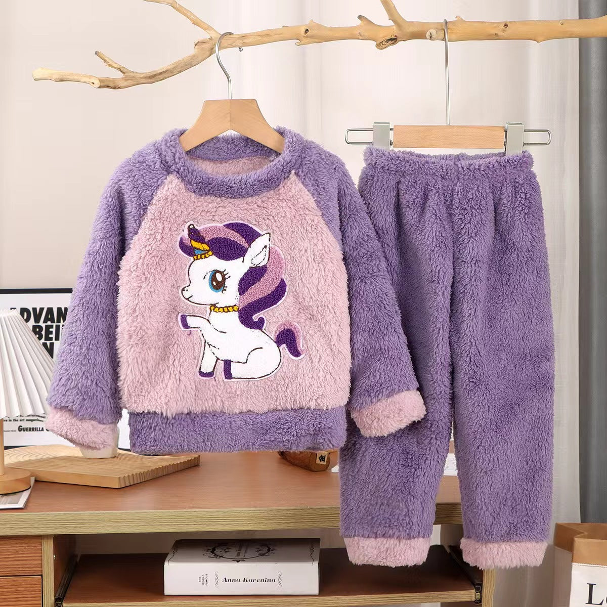 New Kidsren's Flannel Pajamas Set Autumn and Winter Boys and Girls Coral Velvet Thickeneded Home Clothes Two-piece Set