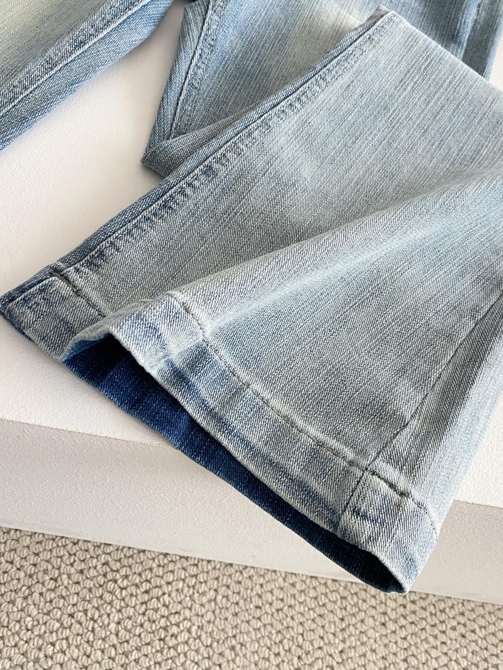 Korean 2025 Autumn New Women's Ins Blogger's Own Hip-Enhancing Slimming Look Bootcut Jeans Retro Slim Pants