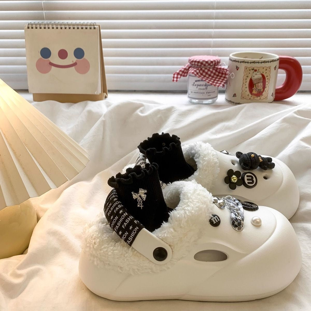 Trendy Bear Fashionable Outdoor Cute Cartoon Fleece-Lined Clog Shoes for Women, Warm Thick-Soled Height-Increasing Shoes for Petite Women, Two-Way Wear Cotton Slippers