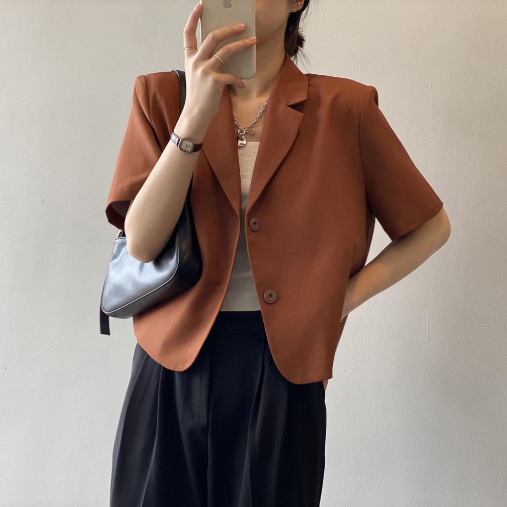 Fashion Short-Sleeve Blazer for Women 2025 Summer Thin Korean Version New Drapey Short Casual Blazer Top