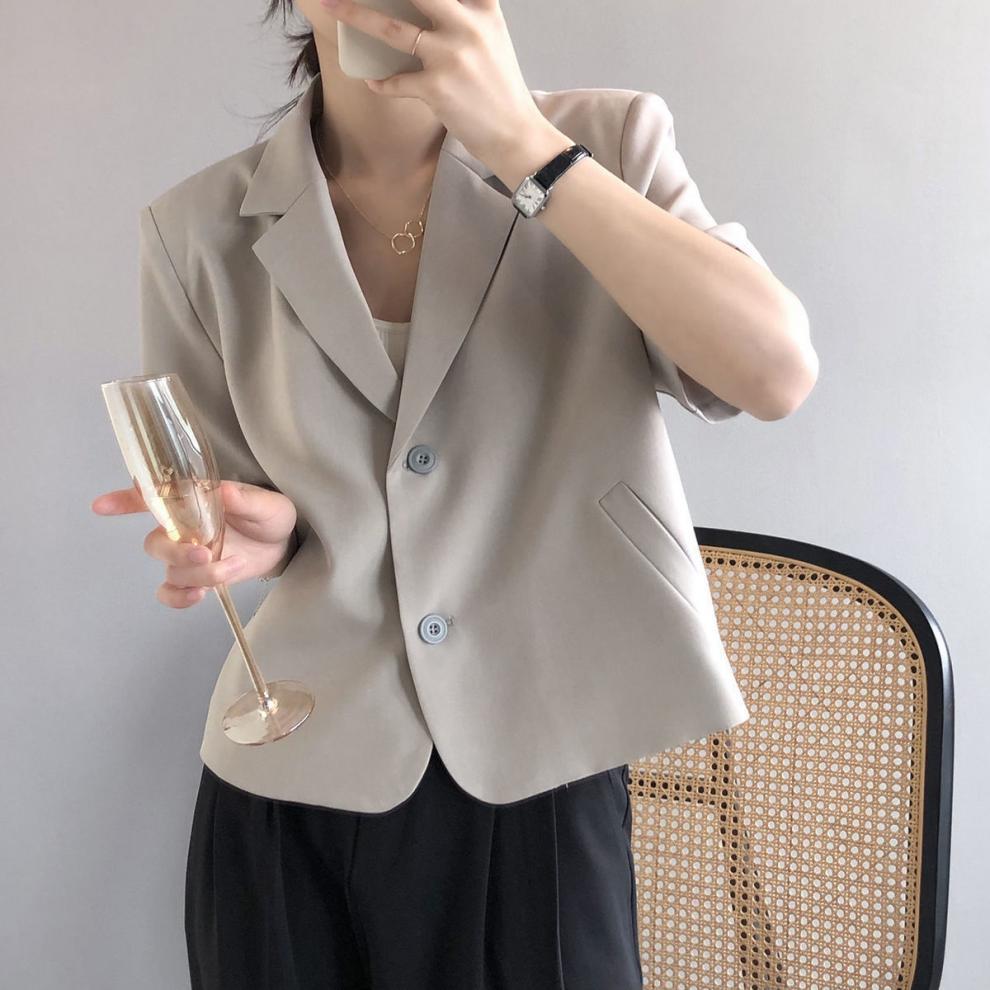 Fashion Short-Sleeve Blazer for Women 2025 Summer Thin Korean Version New Drapey Short Casual Blazer Top