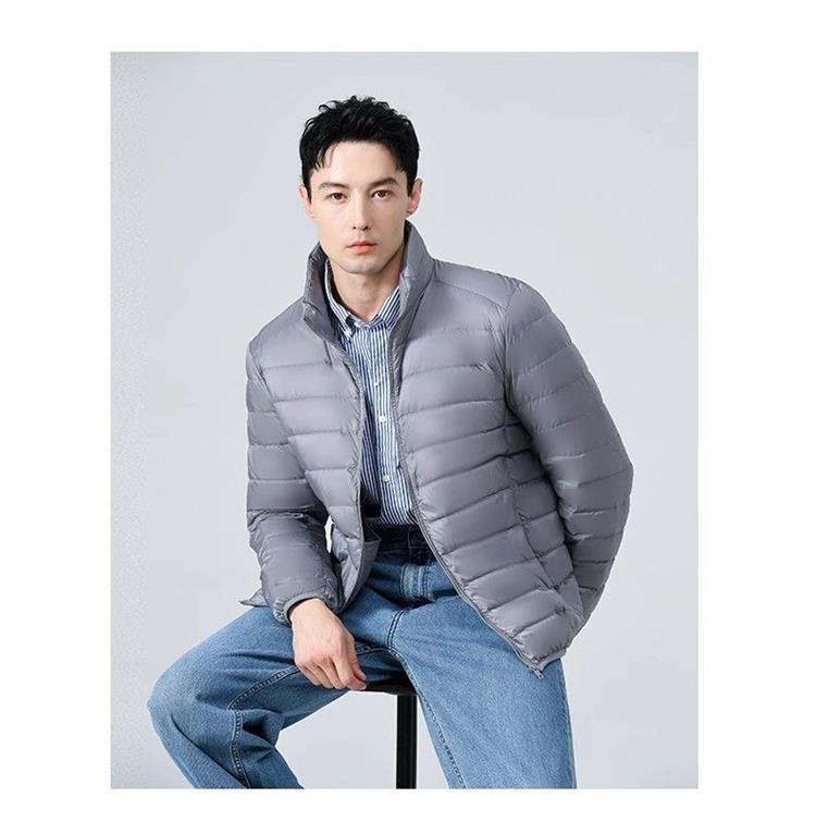 2024 New Style Lightweight Cotton Western Style Clothing Men's Short Lightweight Anti-Season Light Warm Jacket Fashionable Stitching