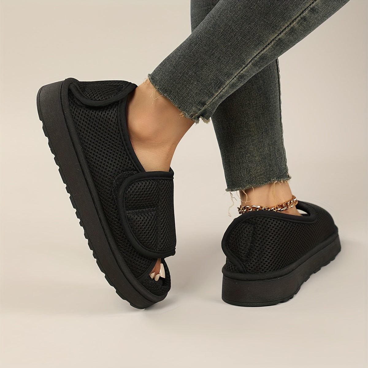Men's and women's Velcro adjustable opening slippers swollen feet non-slip open toe easy to clean indoor post-surgery non-slip slippers
