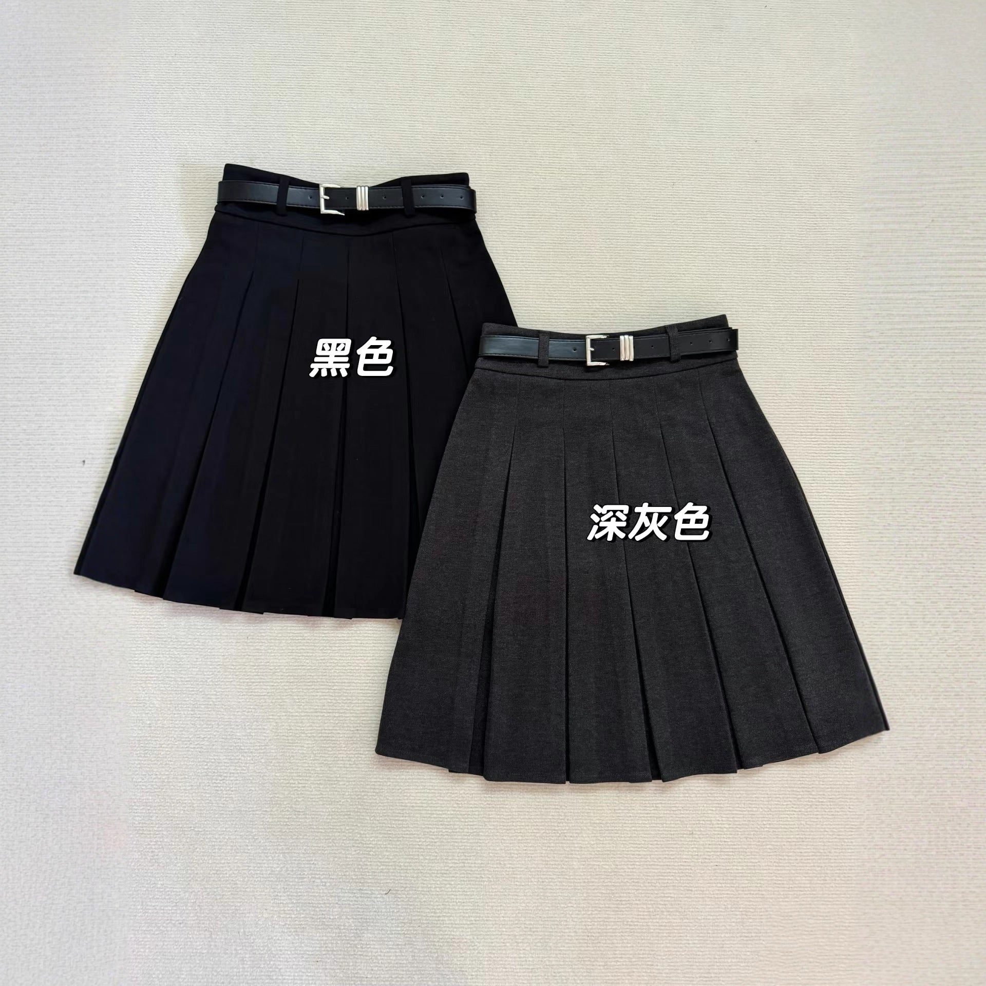 Academy-Style Dark Gray Woolen Pleated Skirt for Women 2026 Early Spring New High-Waisted Slimming A-Line Pleated Skirt