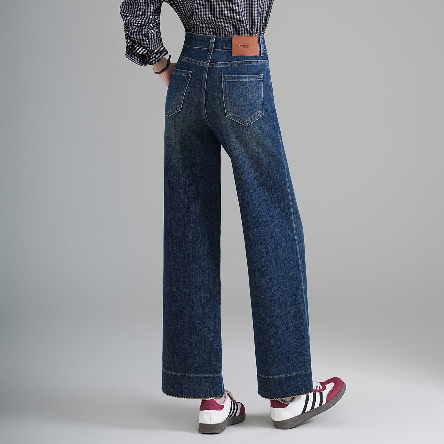 High-End Autumn and Winter New Wide-Leg Jeans for Women, Narrow Version, Loose, Slimming, High-Waisted, Drapey Casual Pants, Nine-Point Straight Pants