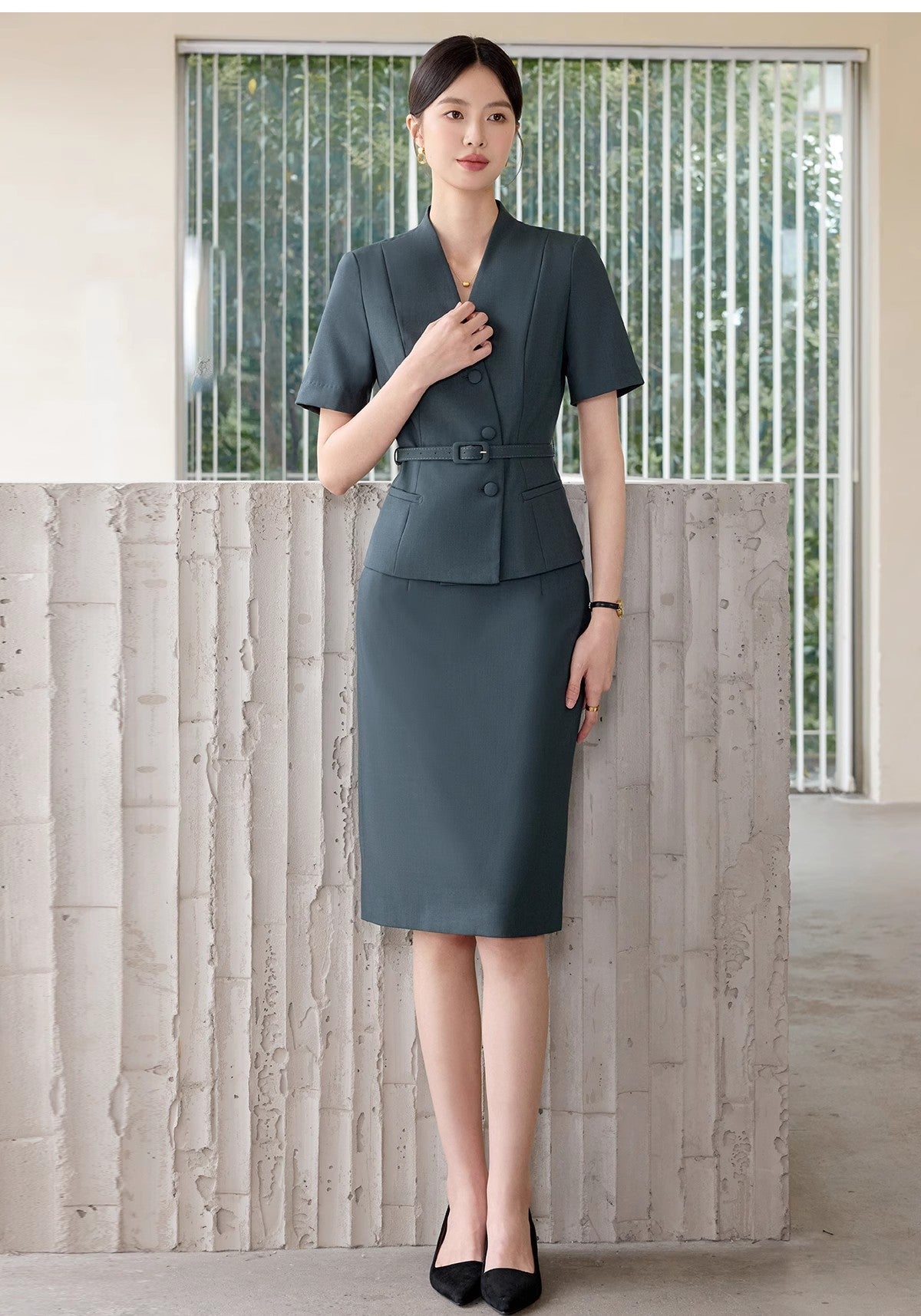 Summer New Design V-Neck Professional Women's Skirt Suit in Gray-Green, Slim-Fit and Flattering, Suitable for Reception and Work Attire