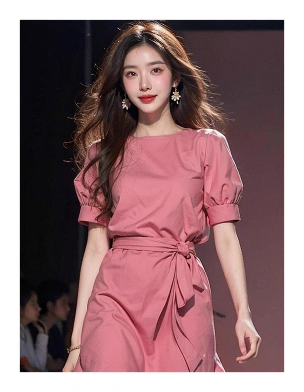 Foreign trade women's high cold royal sister style niche design pink dress 2025 new women's summer high-end exquisite super