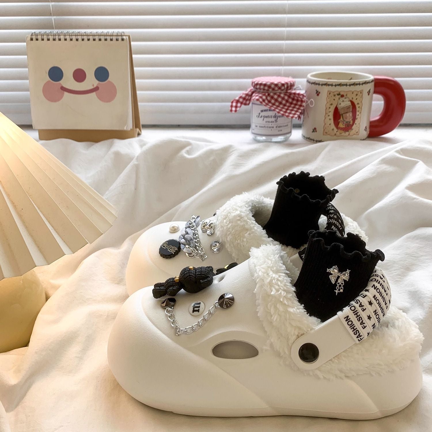 Trendy Bear Fashionable Outdoor Cute Cartoon Fleece-Lined Clog Shoes for Women, Warm Thick-Soled Height-Increasing Shoes for Petite Women, Two-Way Wear Cotton Slippers