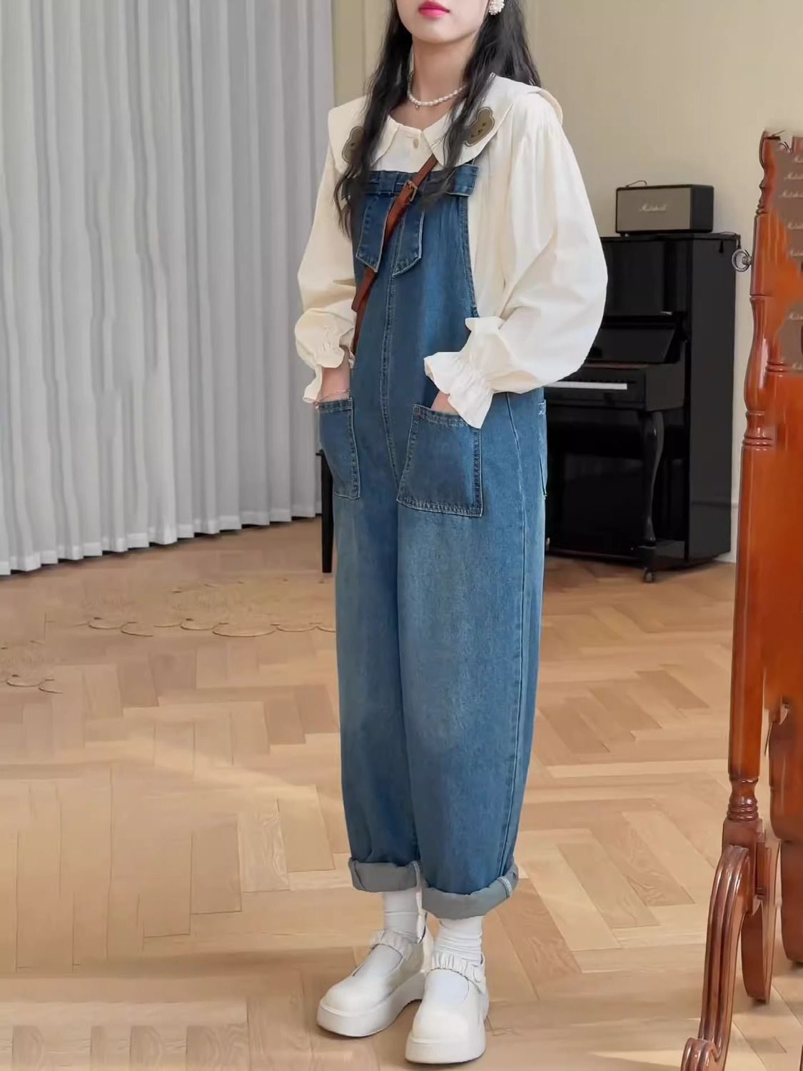 Overalls Suit, a Complete Set of New Autumn Fashion Design Doll Collar Denim Overalls Two-Piece Set