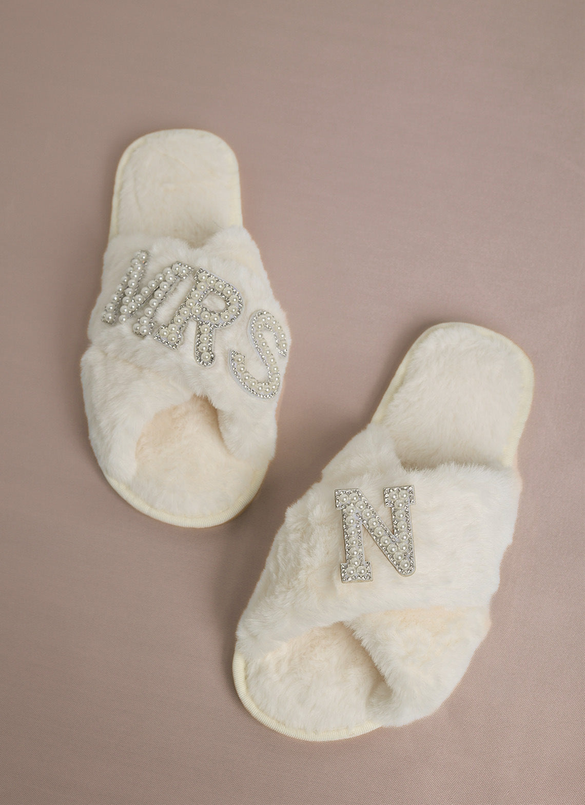 Cross-Border Popular Pearl Letters Bride Bridal Cross Fur Slippers Bachelor Party Wedding Plush Slippers for Women