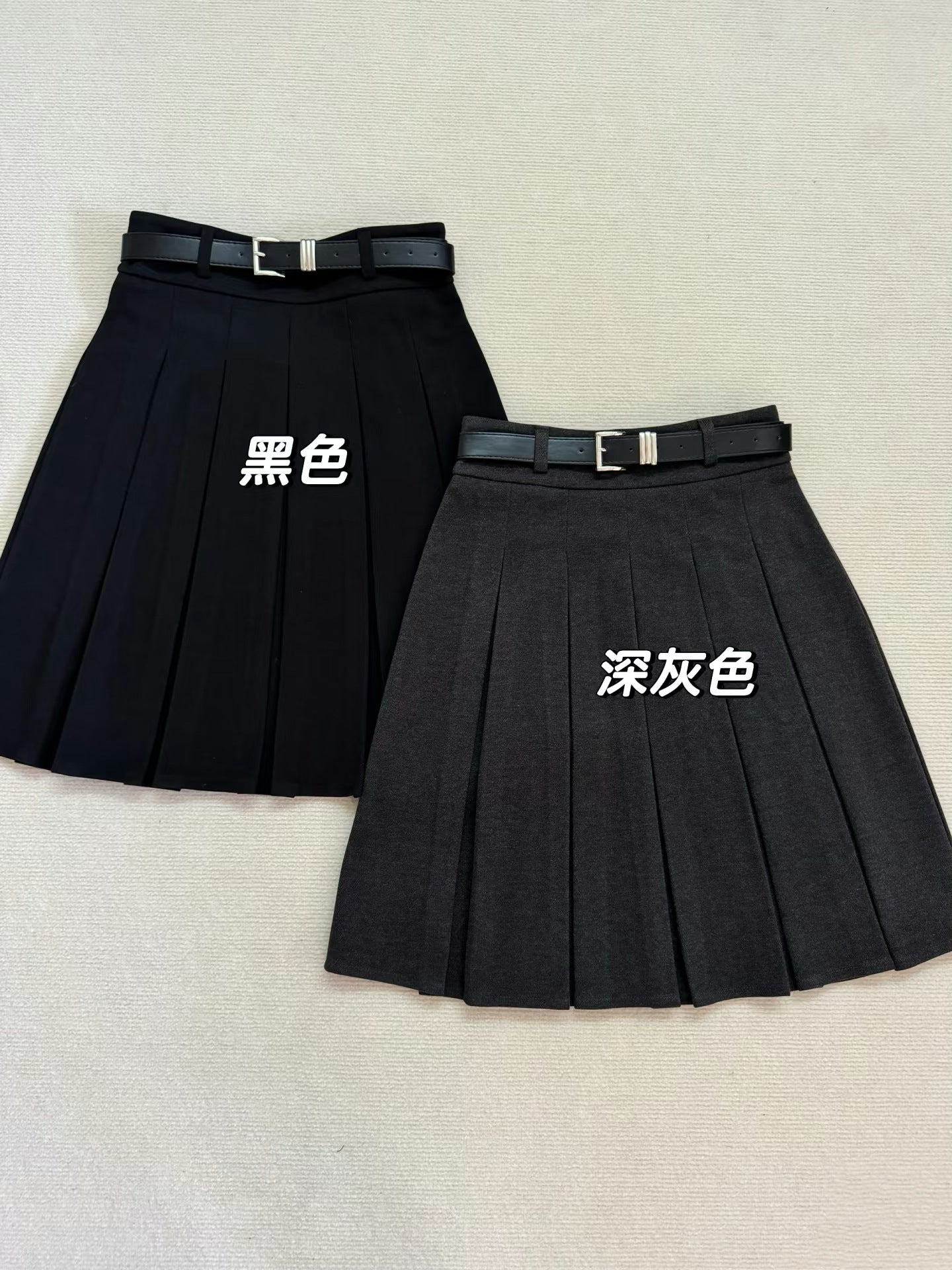 Academy-Style Dark Gray Woolen Pleated Skirt for Women 2026 Early Spring New High-Waisted Slimming A-Line Pleated Skirt