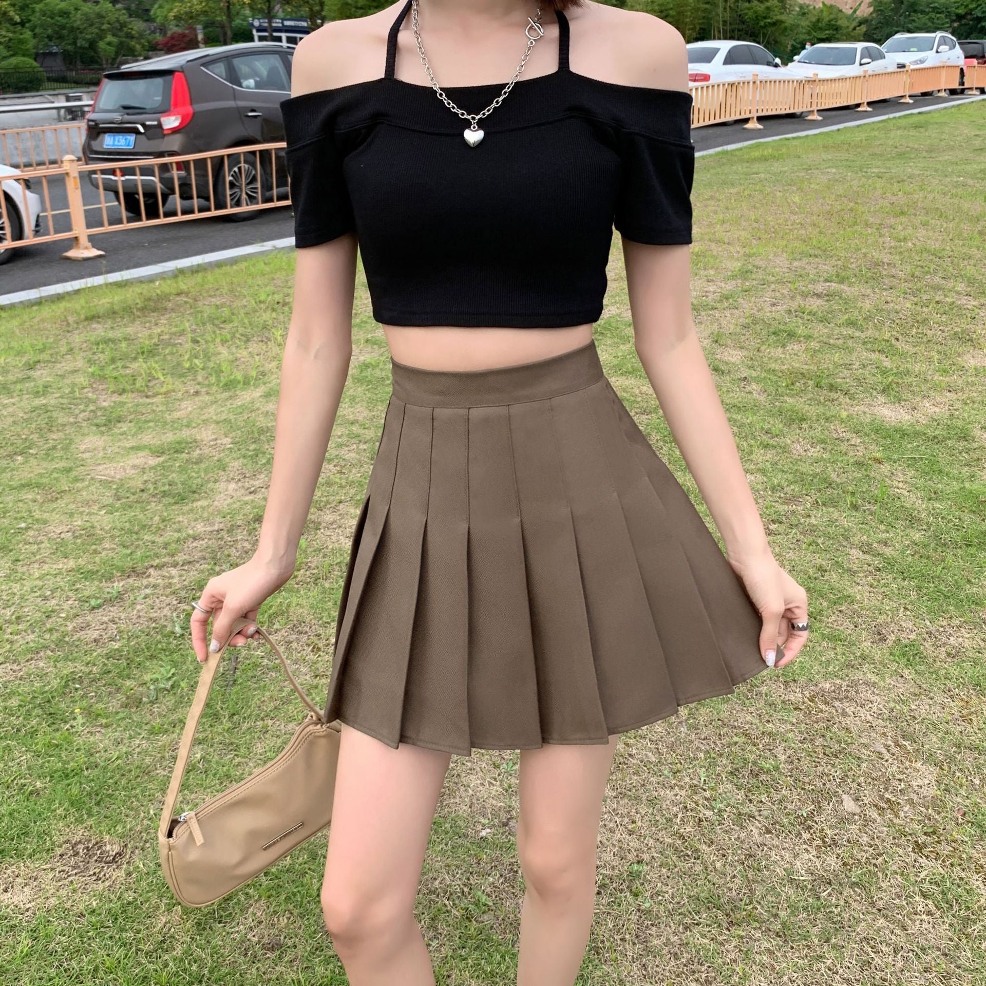 Half-Length Pleated Skirt Spring and Summer 2026 New Style Black Plus Size Autumn and Winter Plaid Korean Style High-Waisted A-Line Short Skirt