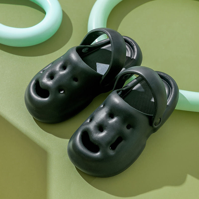 Summer explosion three-dimensional creative cute eyes dog sandals non-slip wear-resistant EVA home outdoor two-wear sandals