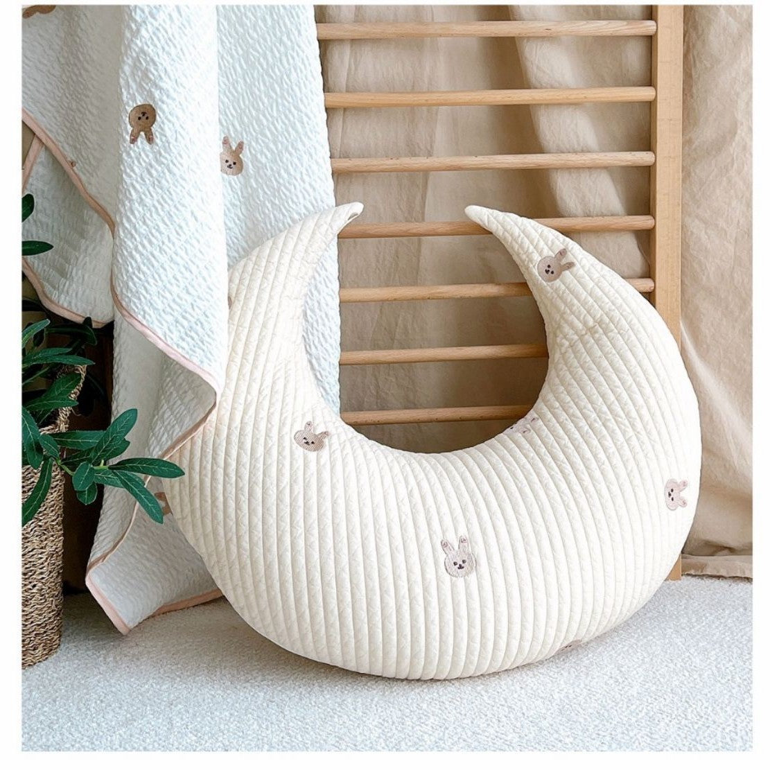 South Korea ins moon baby soothing pillow baby sleeping pillow side sleeping pillow safety artifact anti-startling