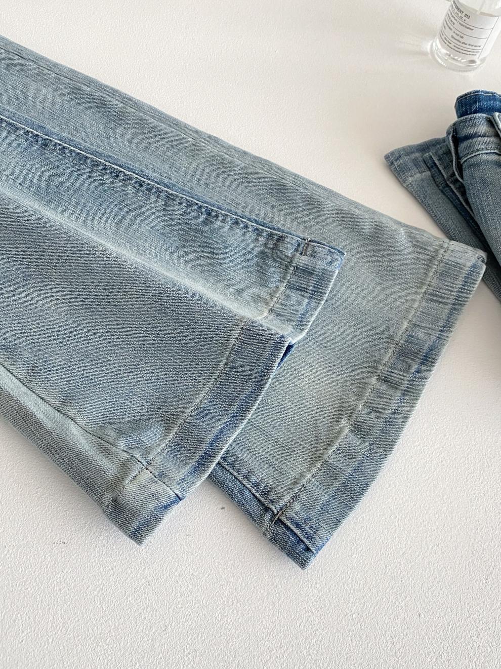 Korean 2025 Autumn New Women's Ins Blogger's Own Hip-Enhancing Slimming Look Bootcut Jeans Retro Slim Pants