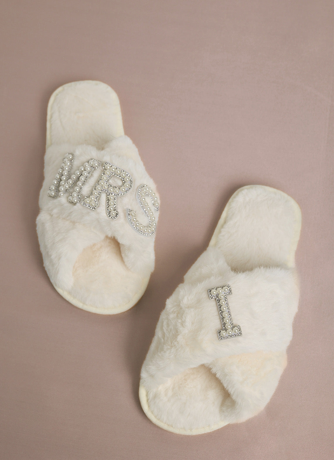 Cross-Border Popular Pearl Letters Bride Bridal Cross Fur Slippers Bachelor Party Wedding Plush Slippers for Women