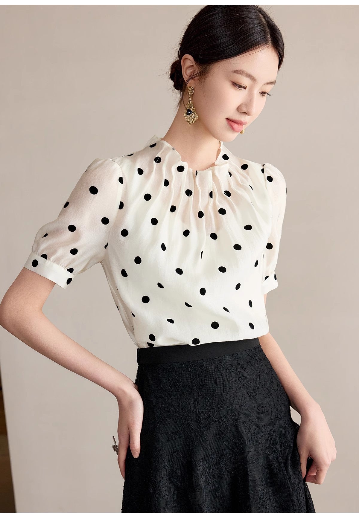 Summer New Short-Sleeved Design Romantic Polka Dot Women's Shirt Small Fresh and Stylish Tencel Skin-Friendly Small Stand-Up Collar Shirt