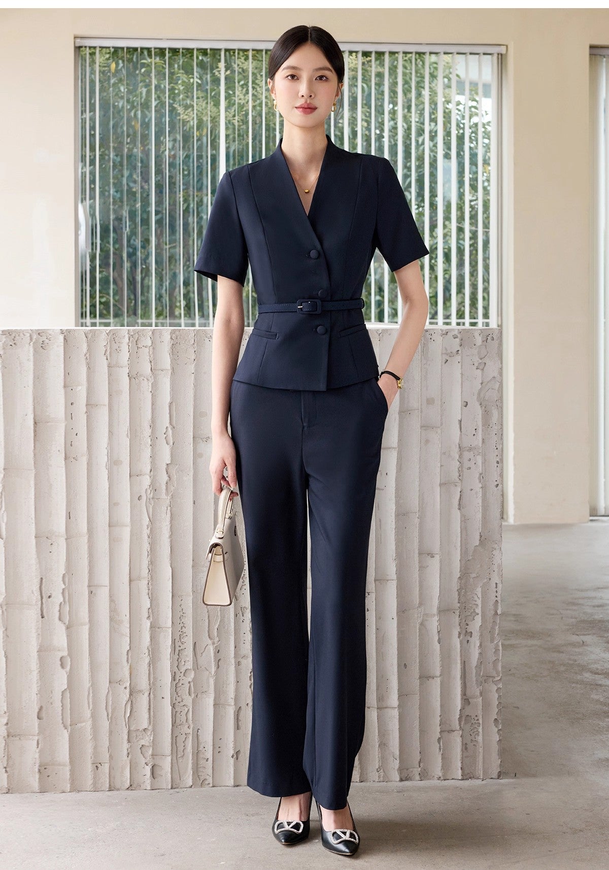 Summer New Design V-Neck Professional Women's Skirt Suit in Gray-Green, Slim-Fit and Flattering, Suitable for Reception and Work Attire