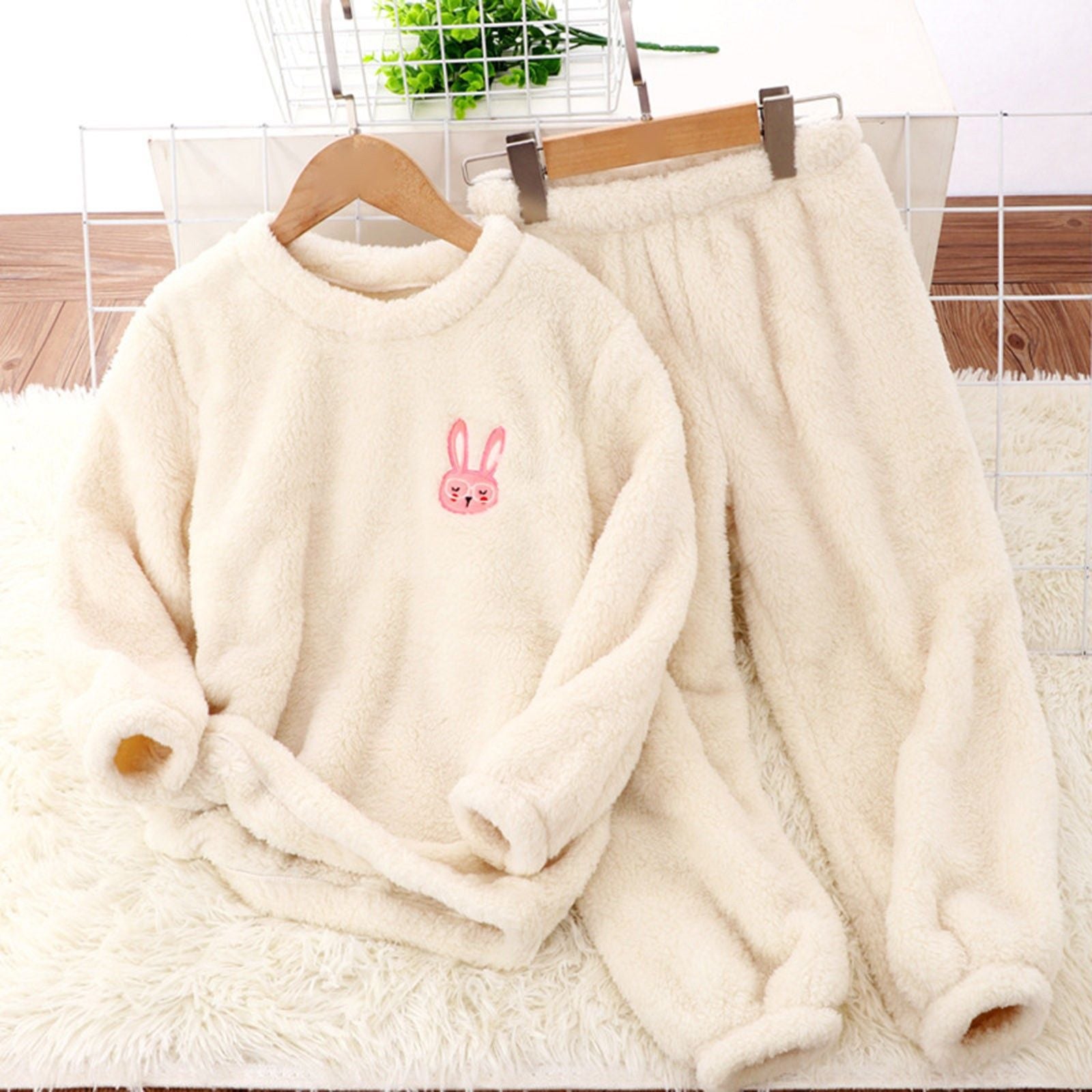 2024 Amazon independent station new children's clothing home wear flannel cartoon embroidered suit boys and girls wear