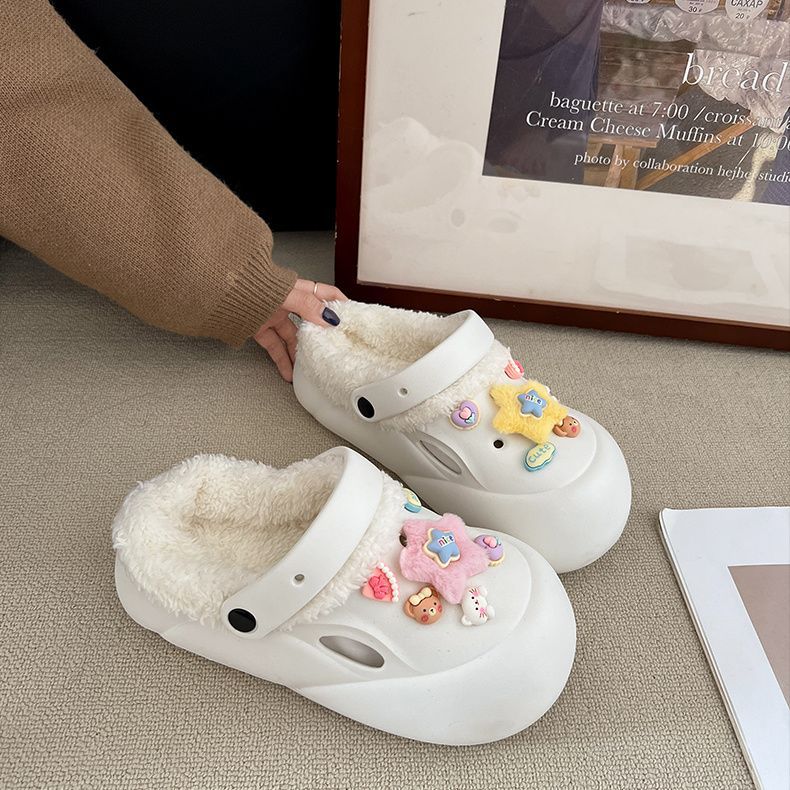 Cartoon Star Plush Thick-Soled Clogs for Women, 2026 New Autumn and Winter Outdoor Warm Soft-Soled Closed-Toe Cotton Slippers