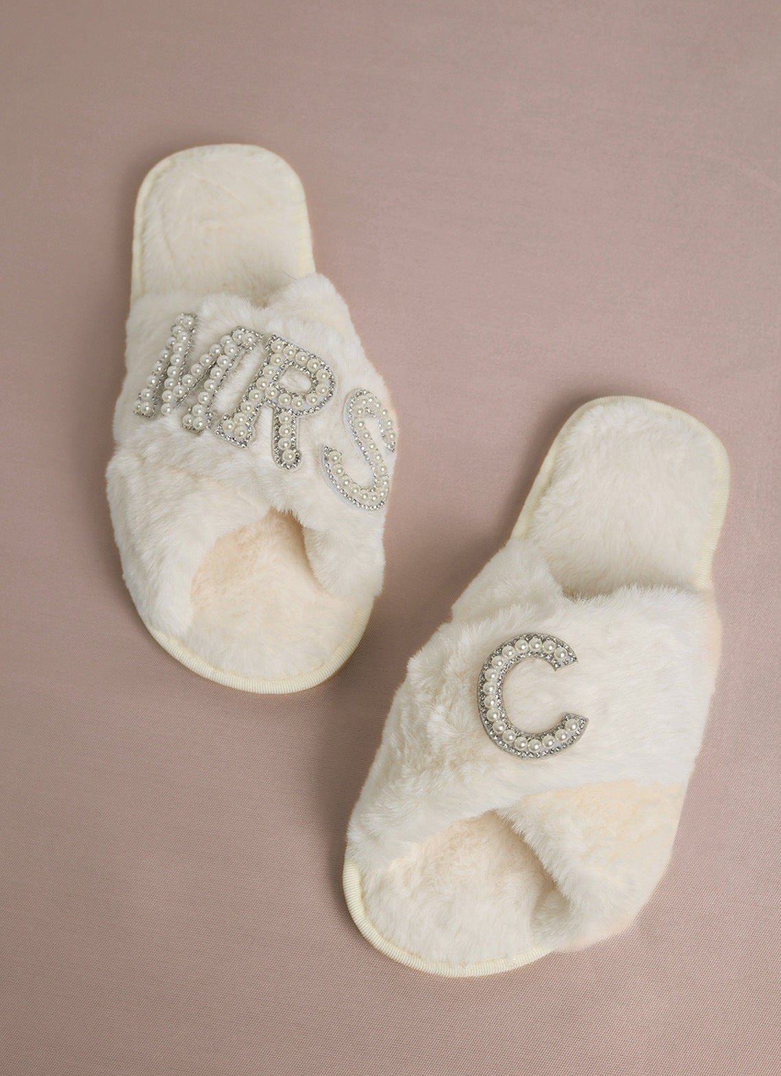 Cross-Border Popular Pearl Letters Bride Bridal Cross Fur Slippers Bachelor Party Wedding Plush Slippers for Women