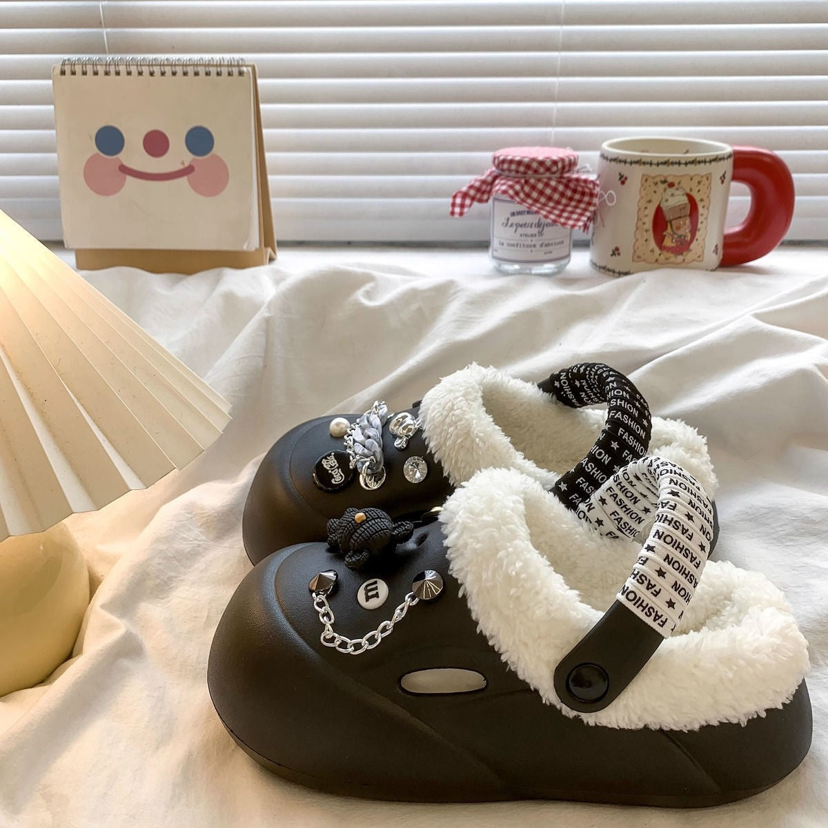 Trendy Bear Fashionable Outdoor Cute Cartoon Fleece-Lined Clog Shoes for Women, Warm Thick-Soled Height-Increasing Shoes for Petite Women, Two-Way Wear Cotton Slippers