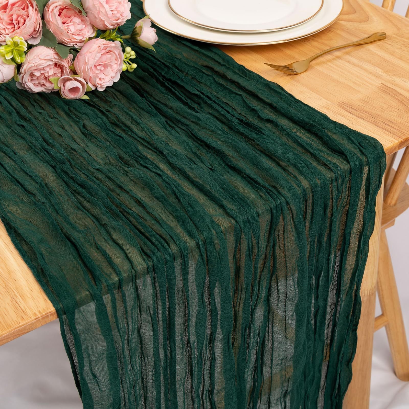 Cross-border foreign trade wholesale Bali yarn wrinkled table flag twist table flag tablecloth wedding party decoration wrinkled table flag