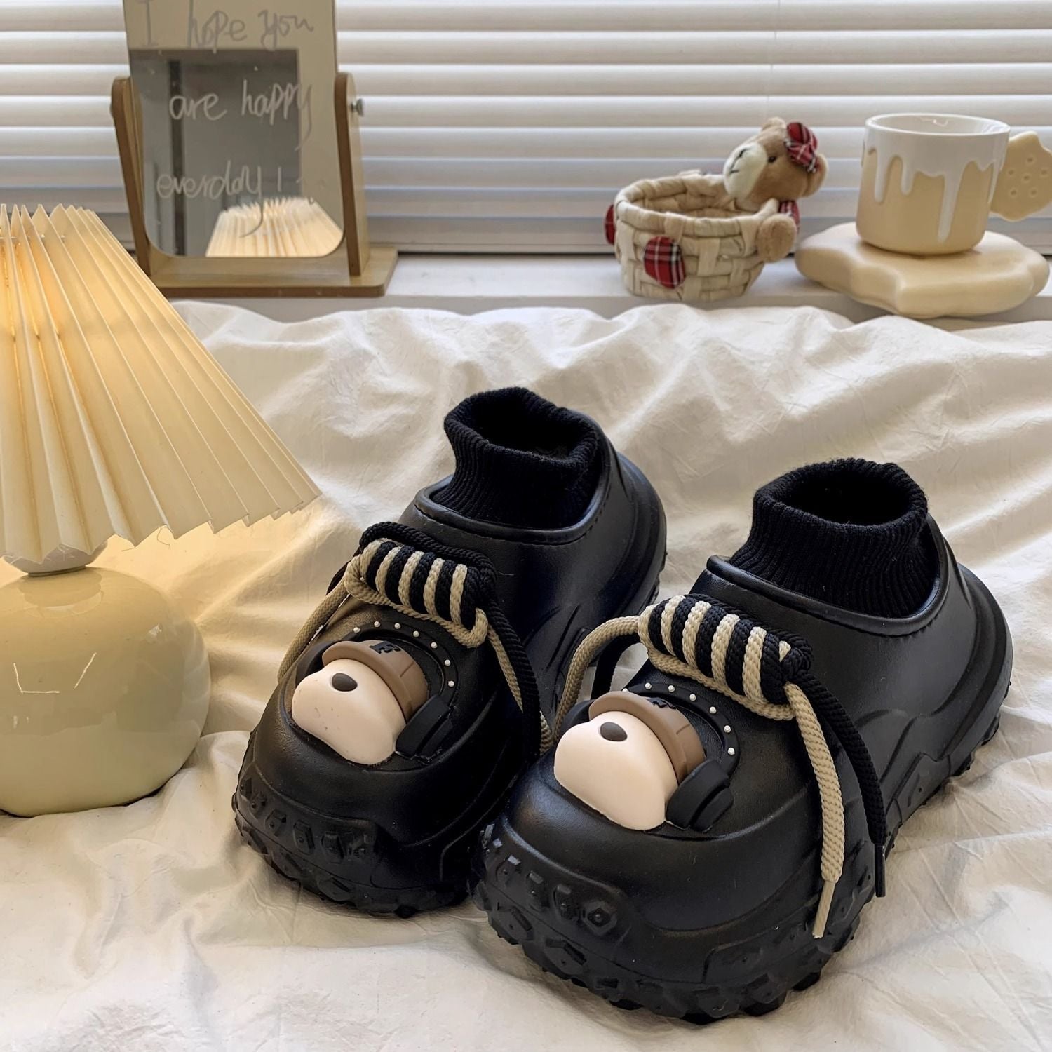 Cartoon-Style Cotton Shoes for Women, 2026 Winter New Versatile Outdoor Wear, Fleece-Lined, Thickened, Warm, Thick-Soled, Niche Design, Height-Increasing