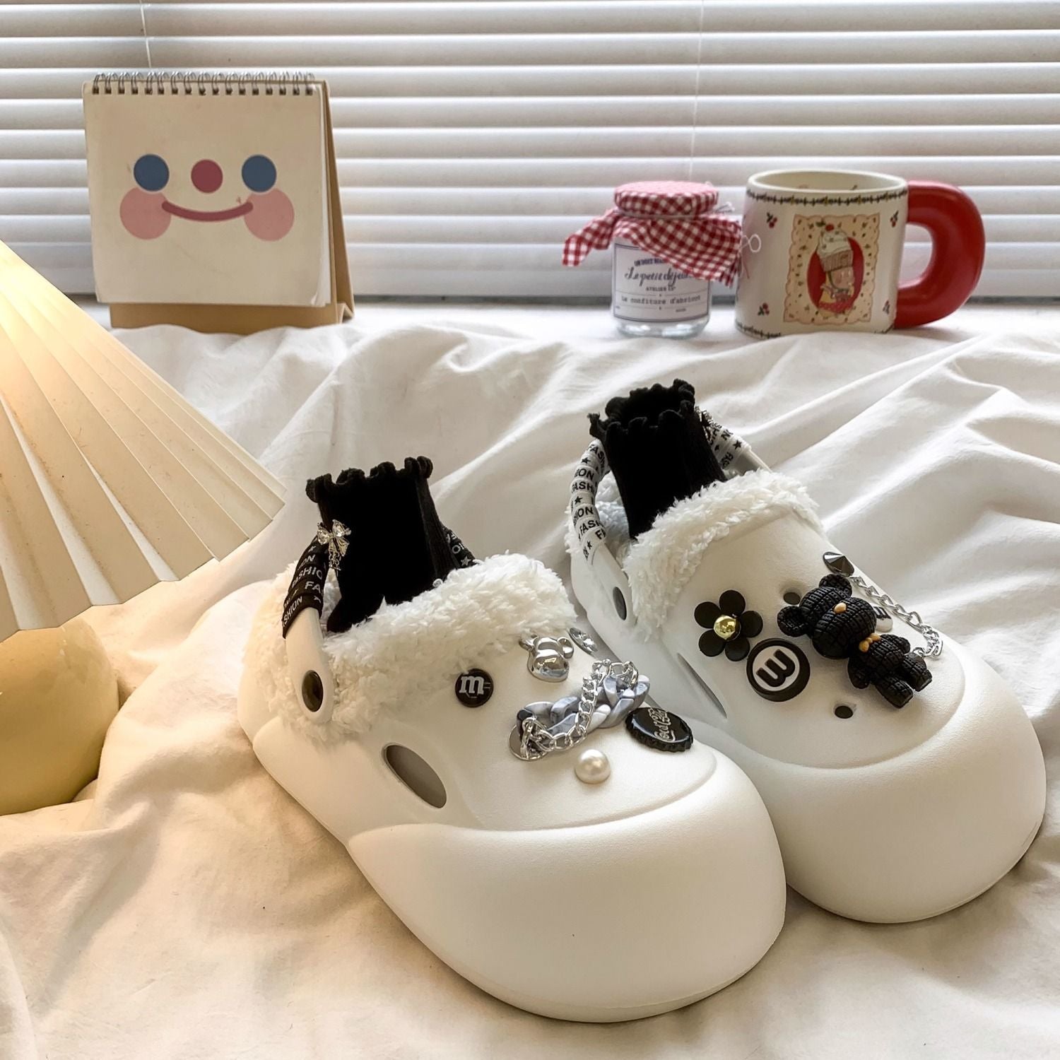 Trendy Bear Fashionable Outdoor Cute Cartoon Fleece-Lined Clog Shoes for Women, Warm Thick-Soled Height-Increasing Shoes for Petite Women, Two-Way Wear Cotton Slippers