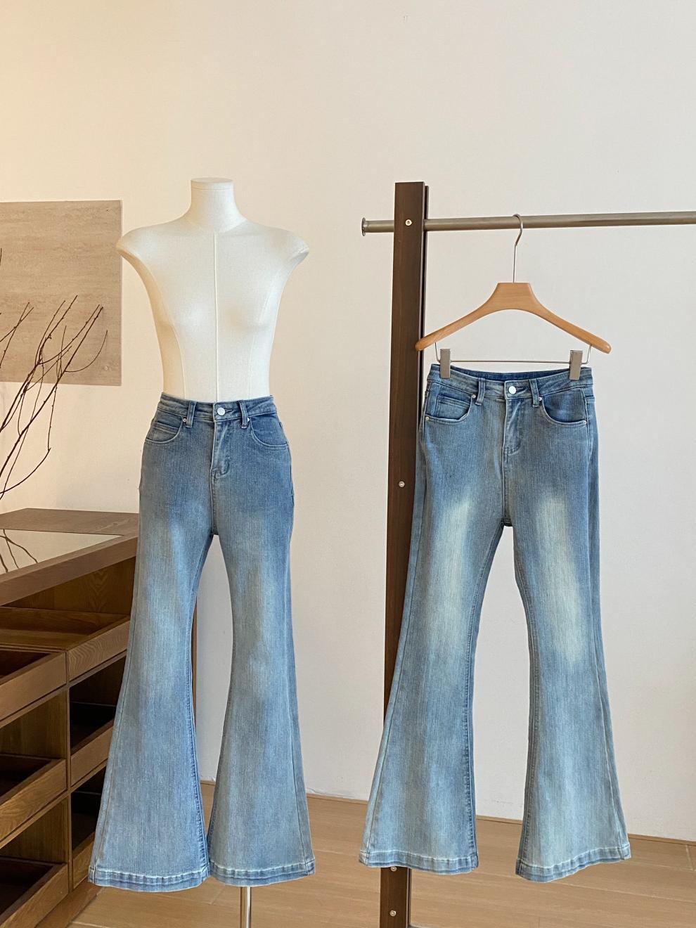 Korean 2025 Autumn New Women's Ins Blogger's Own Hip-Enhancing Slimming Look Bootcut Jeans Retro Slim Pants