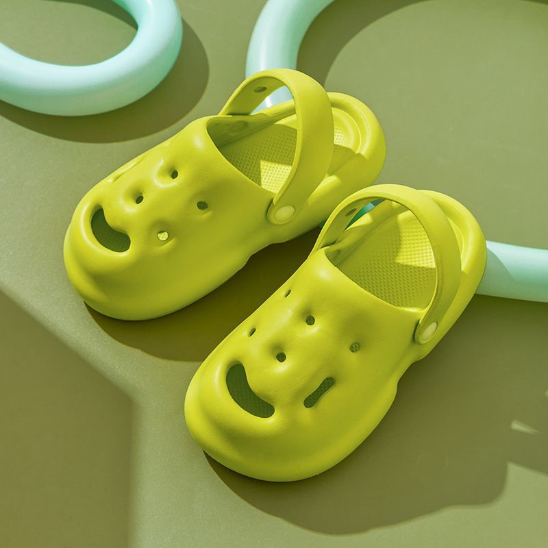 Summer explosion three-dimensional creative cute eyes dog sandals non-slip wear-resistant EVA home outdoor two-wear sandals