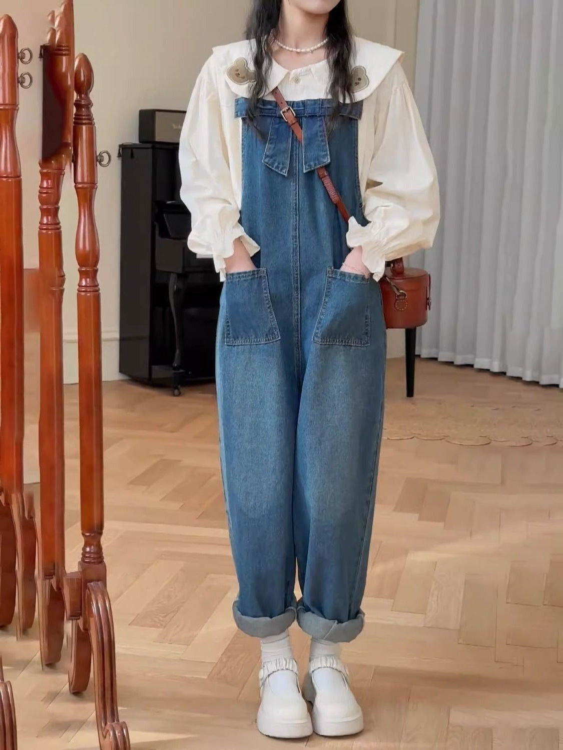 Overalls Suit, a Complete Set of New Autumn Fashion Design Doll Collar Denim Overalls Two-Piece Set