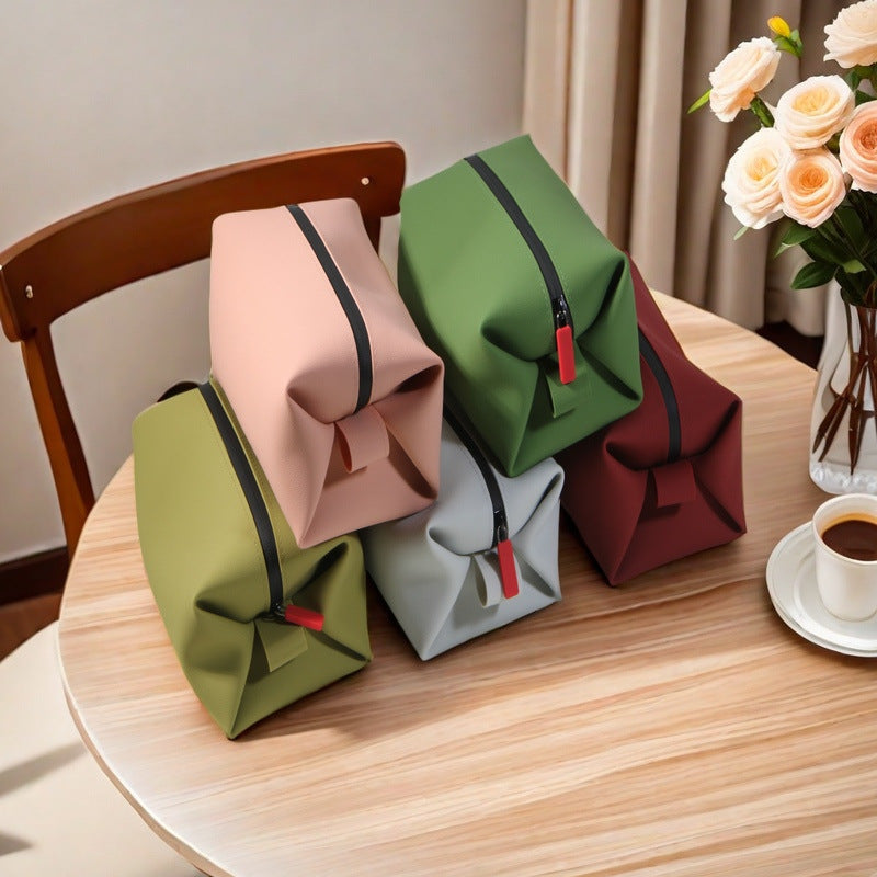Wholesale Silicone Storage Bag Waterproof Travel Cosmetic Bag Toiletry Bag Small Objects Silicone Storage Box Large Capacity New Style