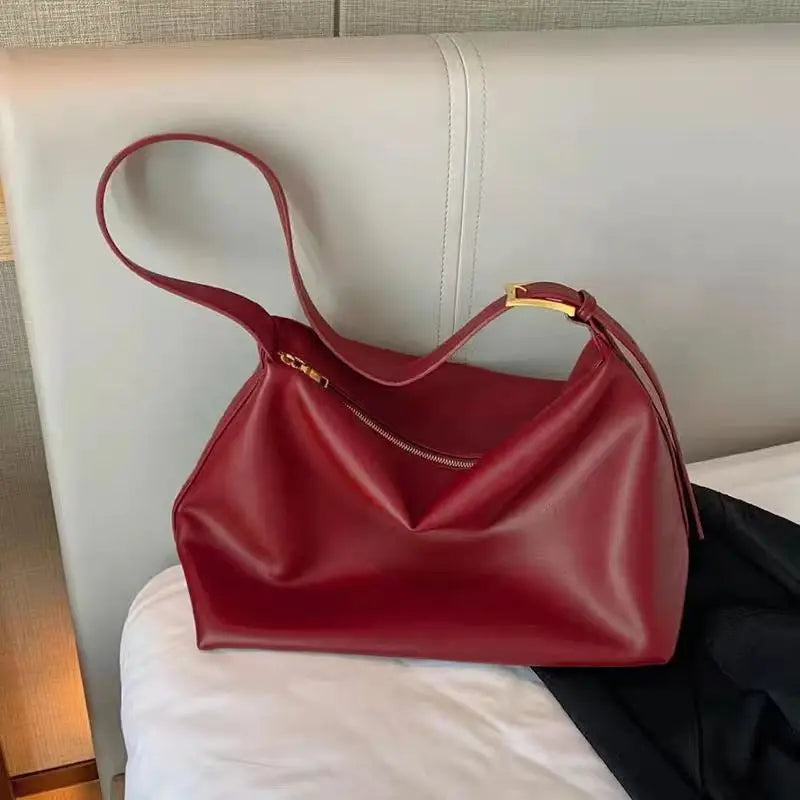 Elara Pillow Boston Bag