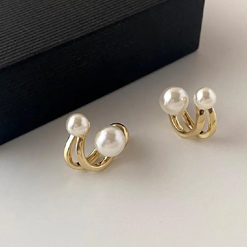 Double Pearl Stud Earring