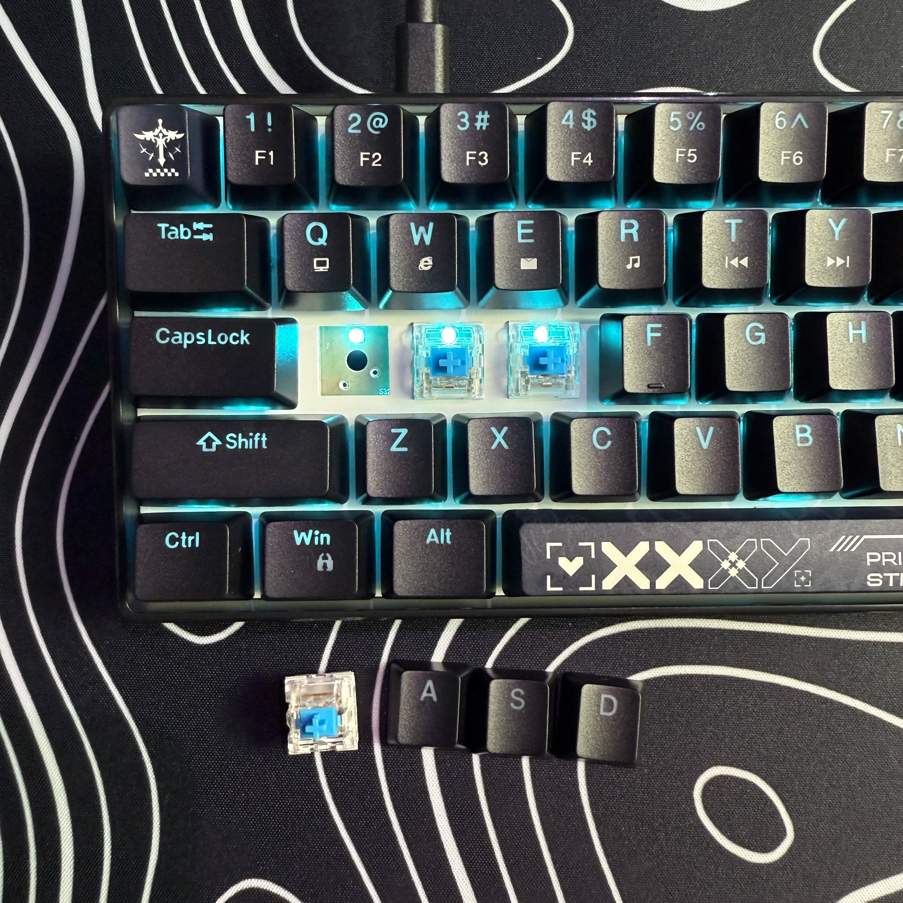 Mechanical Gaming Keyboard, 68 Keys Gaming Keyboard With Blue/Switches, Detachable Type-C Cable Mini Keyboard With Blue Light