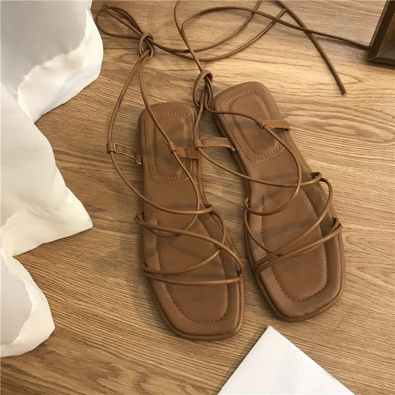 Summer Slippers Women Sandals Narrow Vintage Square Toe Flat Cross Strap Thong Sandals V Shape Design Shoes
