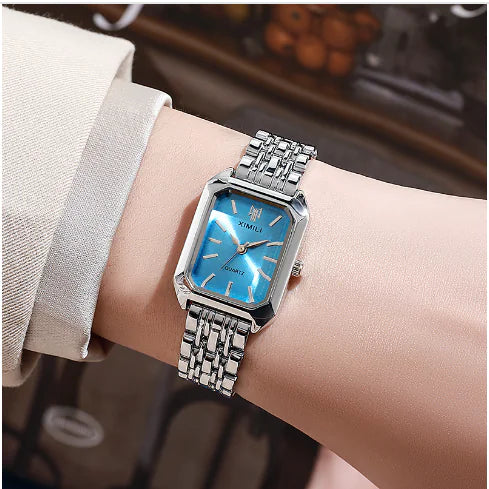 Reloj de mujer con correa de acero cuadrada