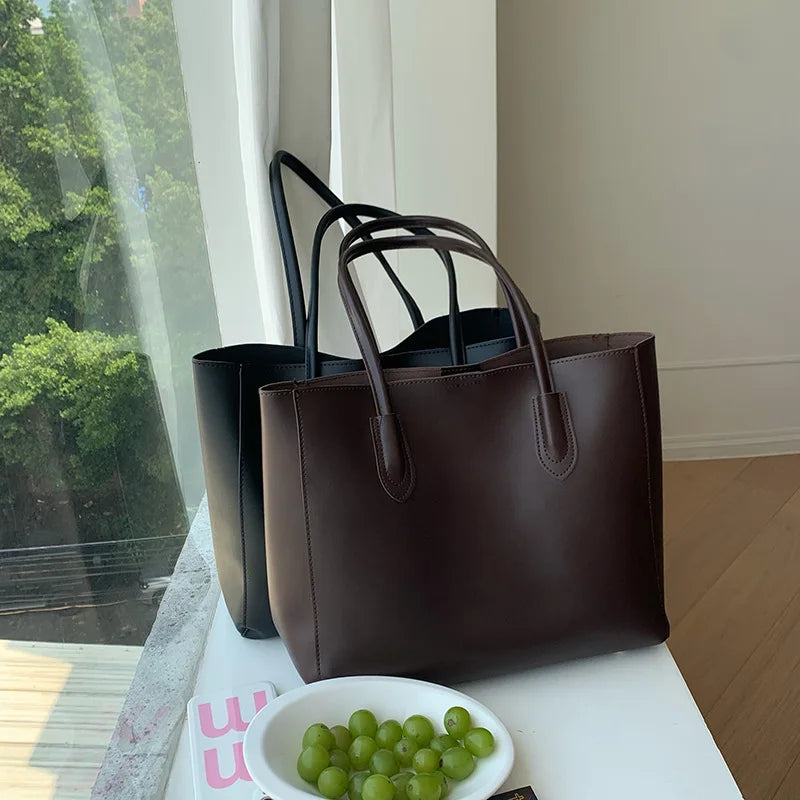 Vintage women's tote bag, new Korean version, large capacity, simple commuting bag,fashionable and versatile,single shoulder bag