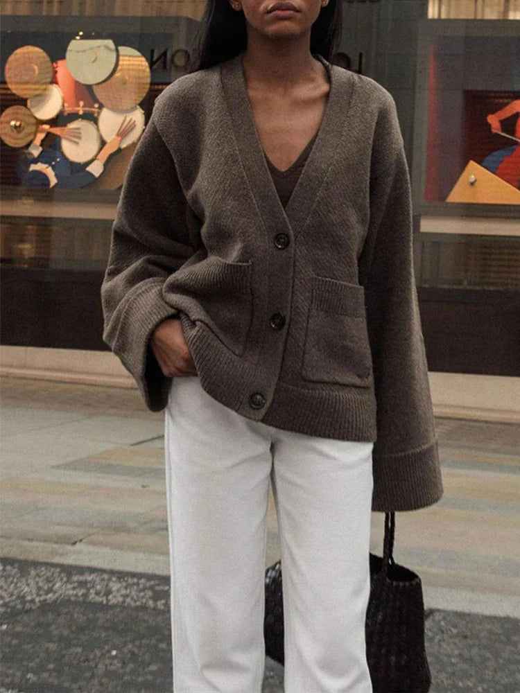 Alivia – Women’s Oversized Knit Cardigan with V-Neck and Buttons