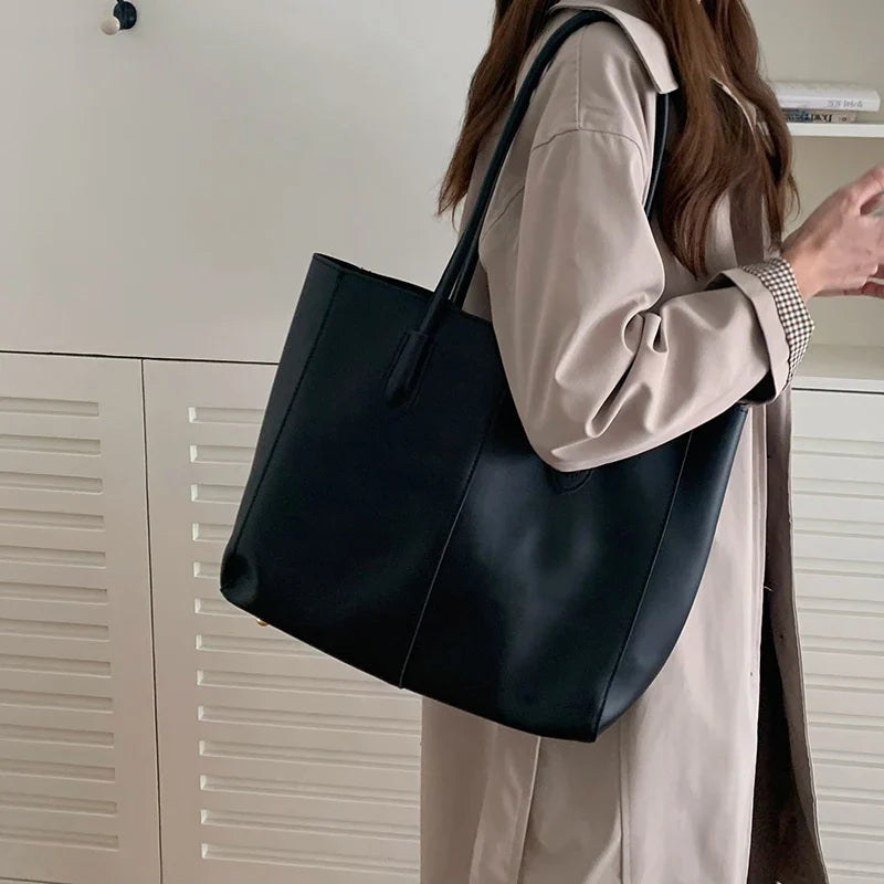 Vintage women's tote bag, new Korean version, large capacity, simple commuting bag,fashionable and versatile,single shoulder bag