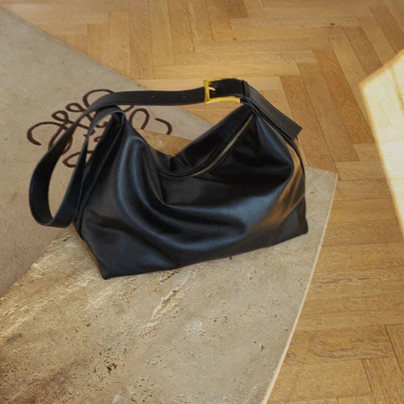 Elara Pillow Boston Bag