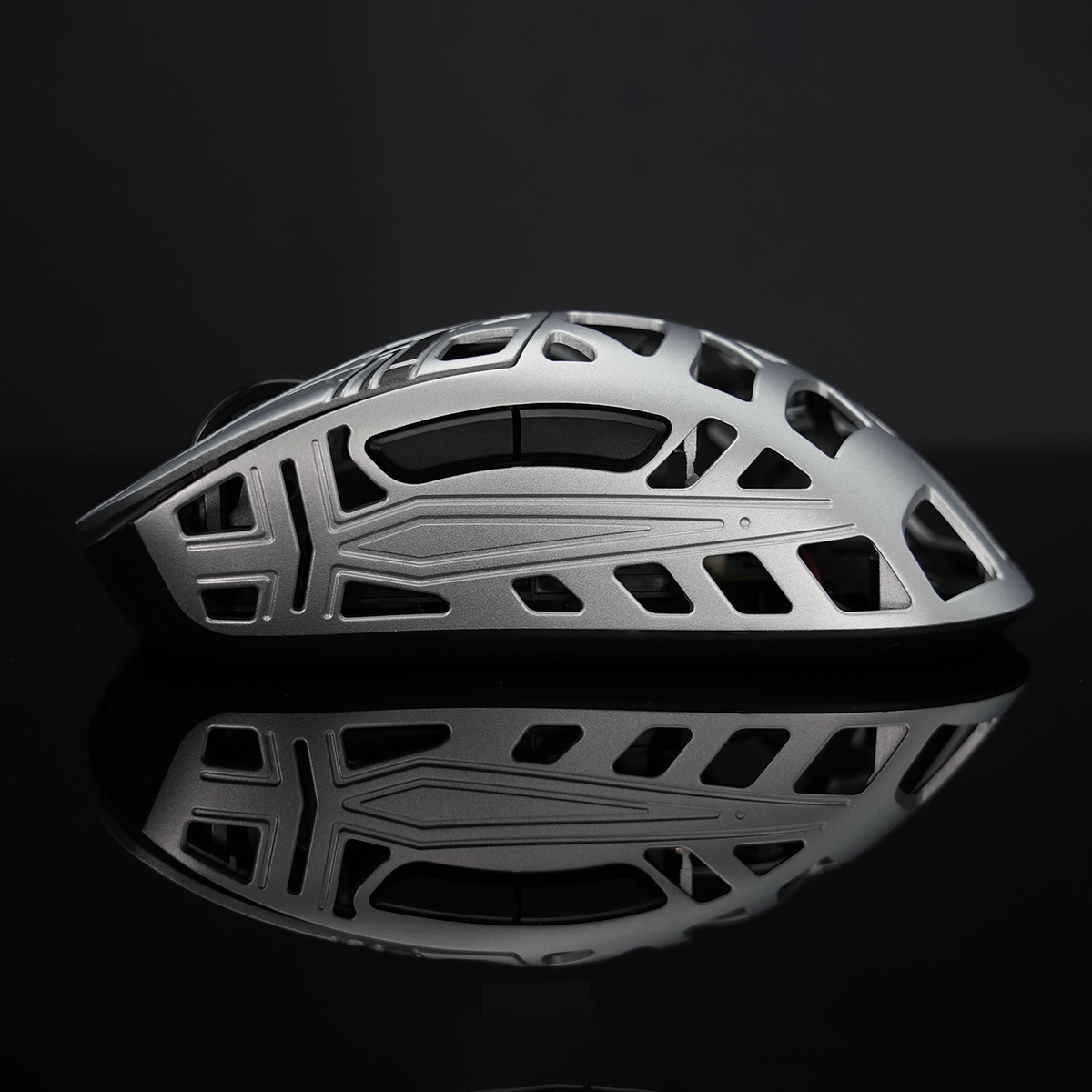 Sword X Magnesium Gaming Mouse