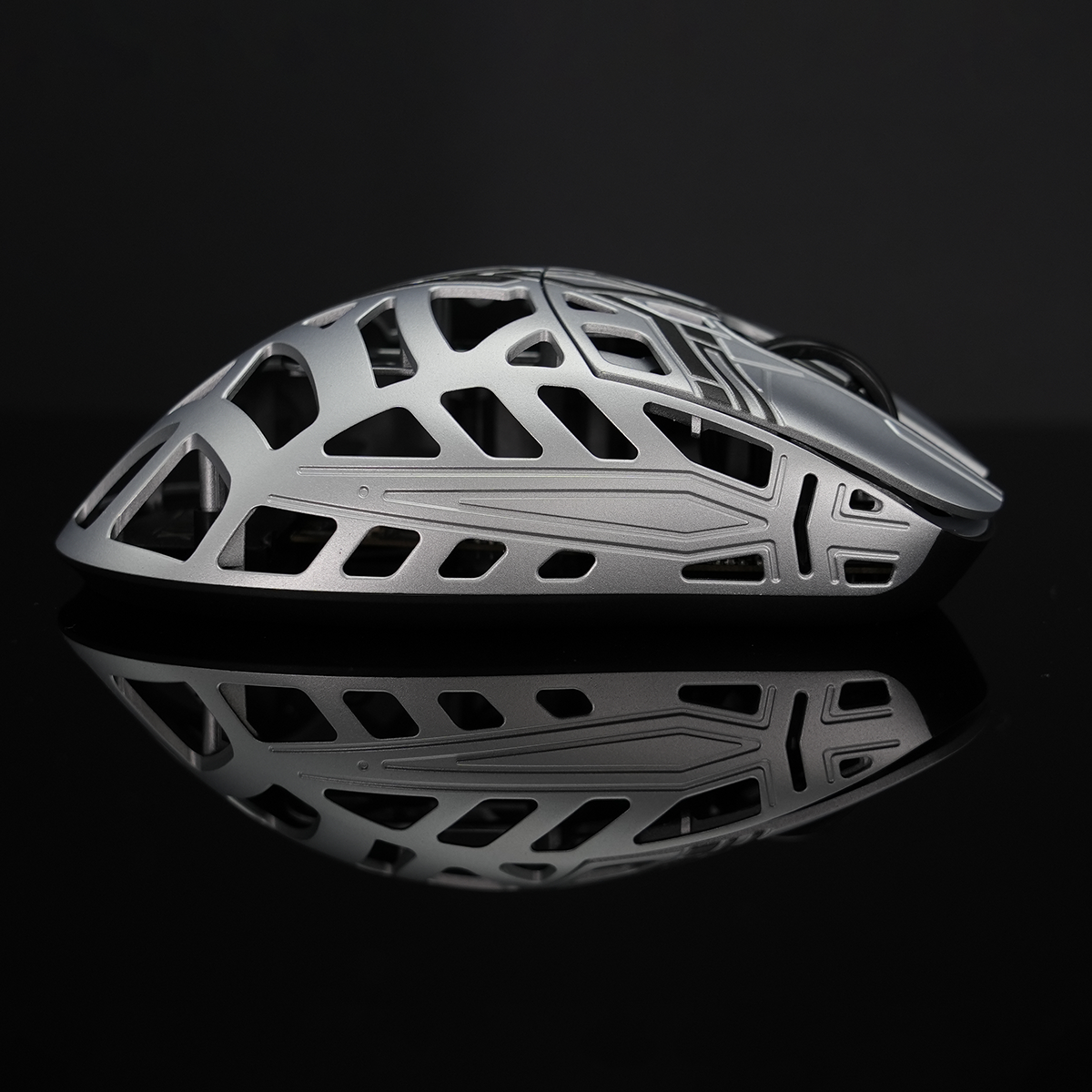Sword X Magnesium Gaming Mouse