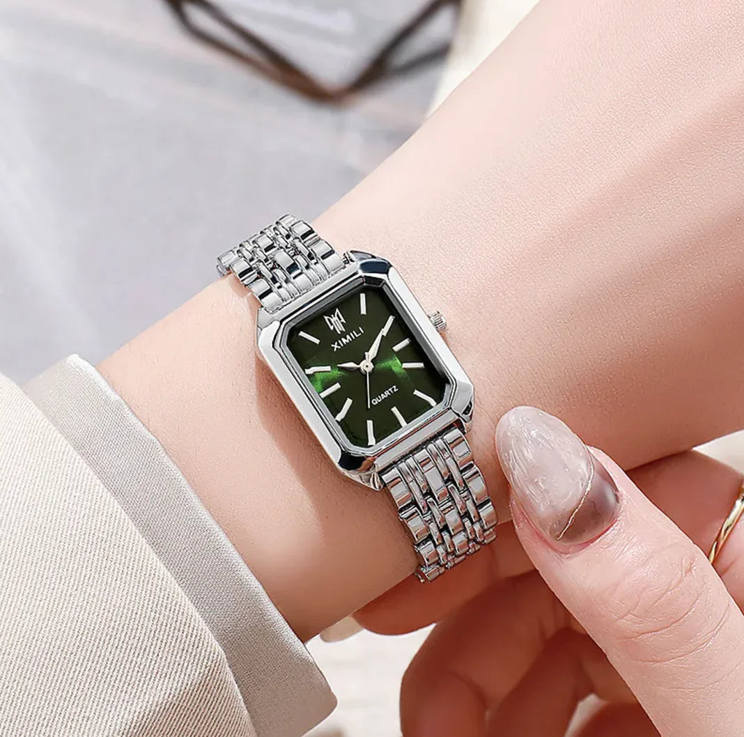 Reloj de mujer con correa de acero cuadrada